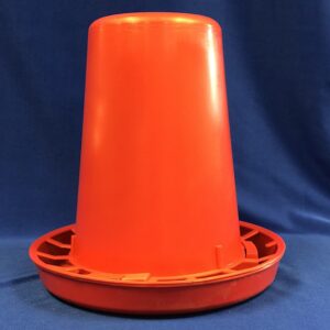 Screw on Plastic Quart Feeder & Base