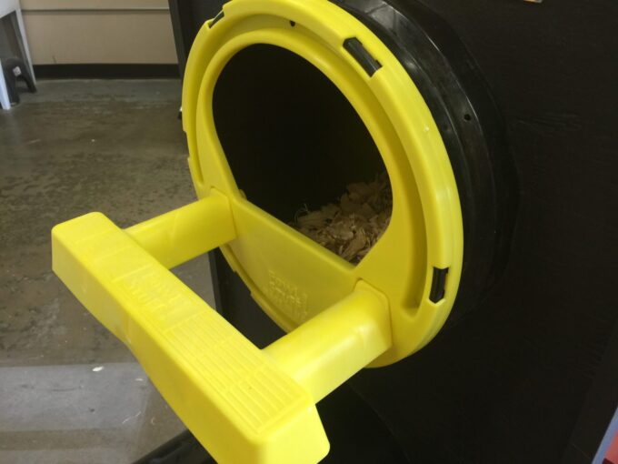 Fowl Stuff Nest-Front Access-5037