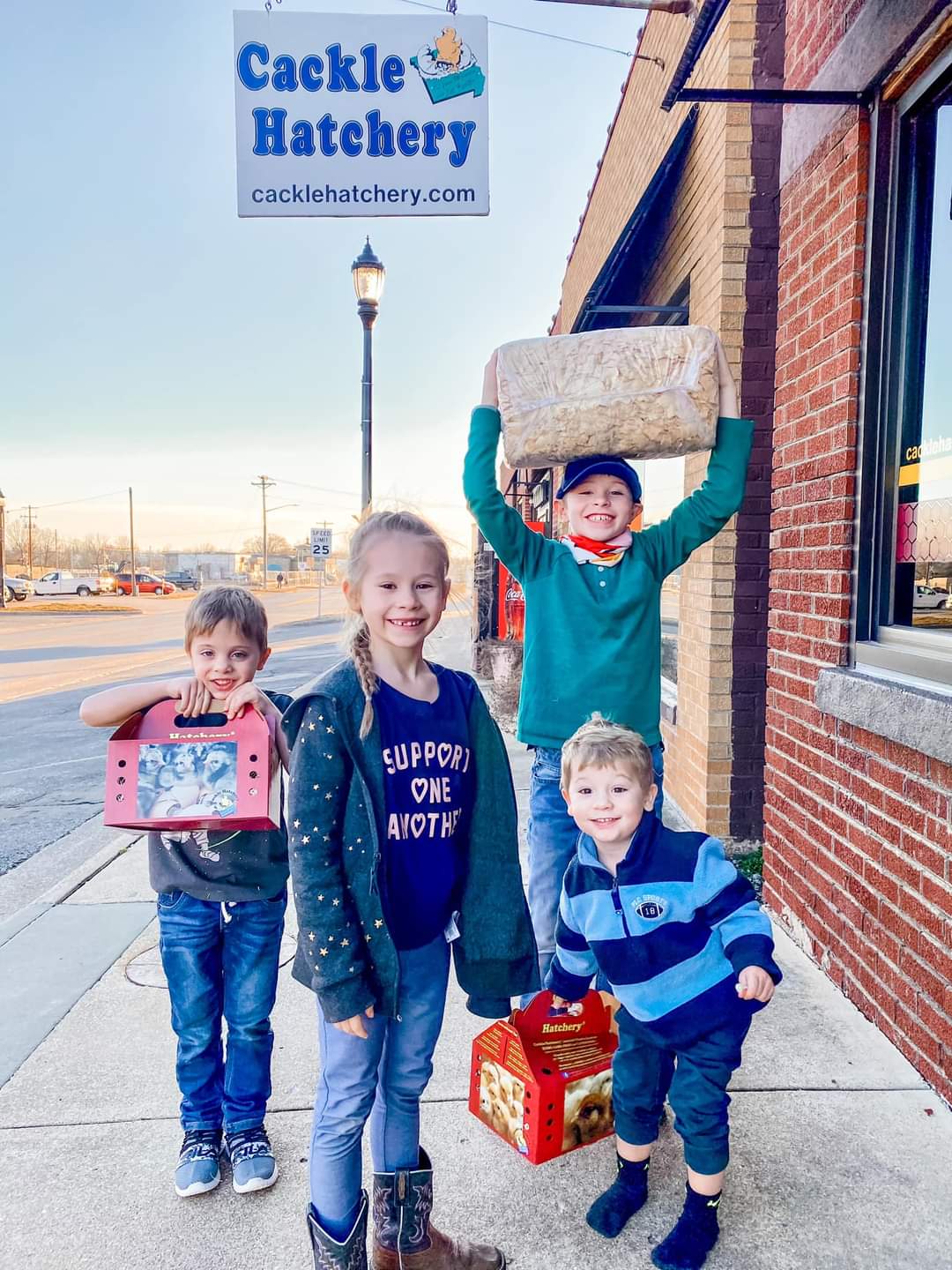 Planning a Road Trip to Missouri? Be Sure to Visit Cackle Hatchery!